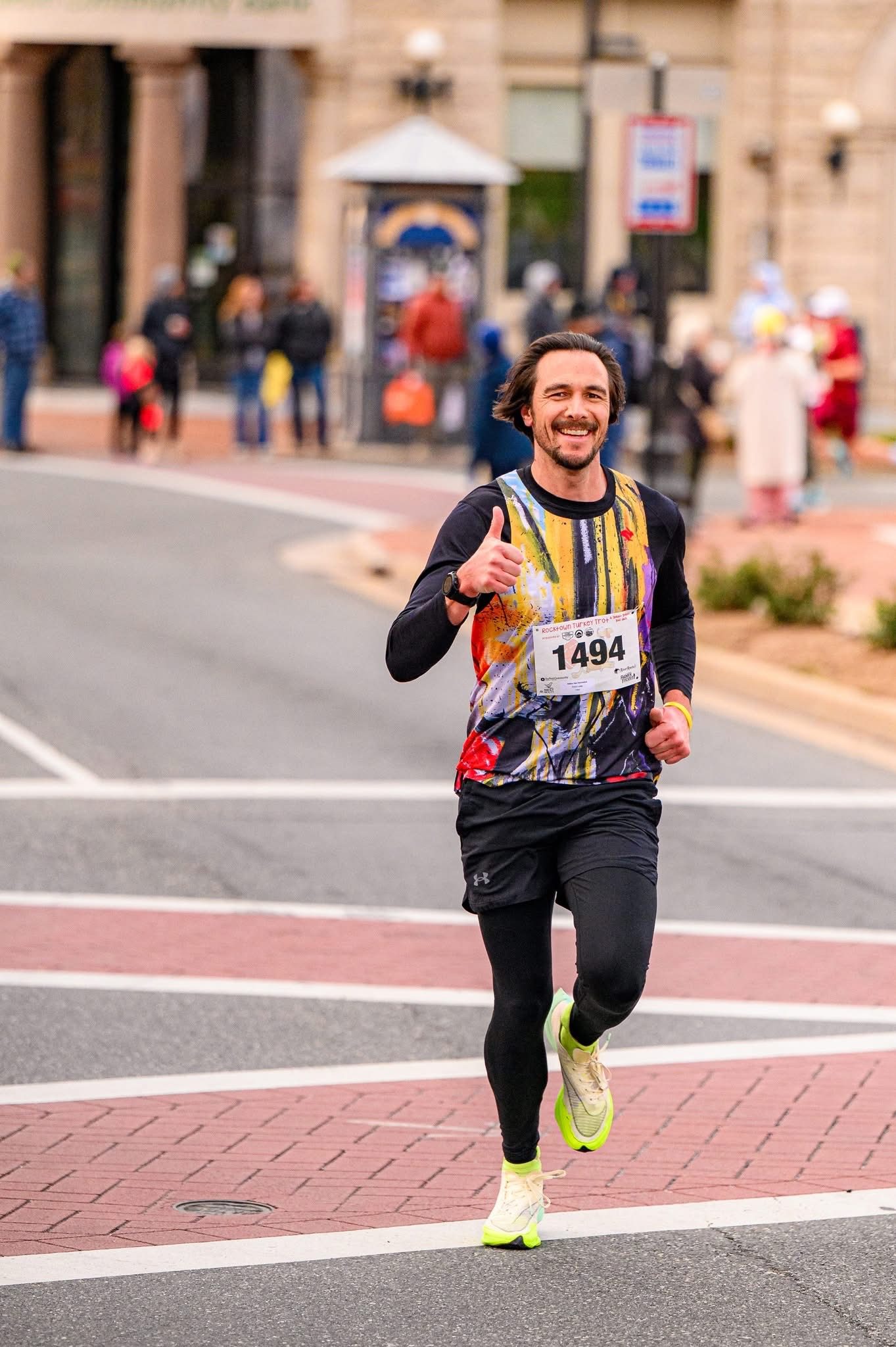 Dr. Van Nortwick running in the Harrisonburg Turkey Trot